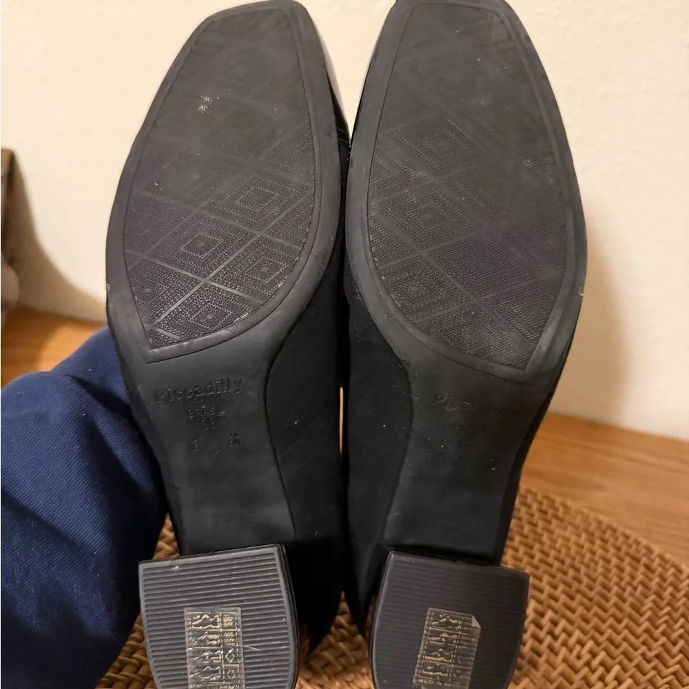 Spring Step Black Bow Block-Heel Pumps